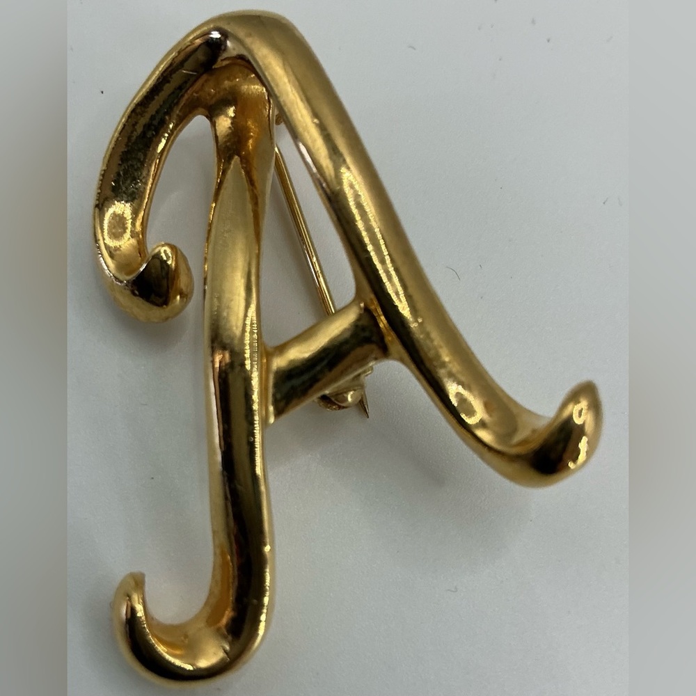 ANNE KLEIN GOLD TONE INITIAL A BROOCH